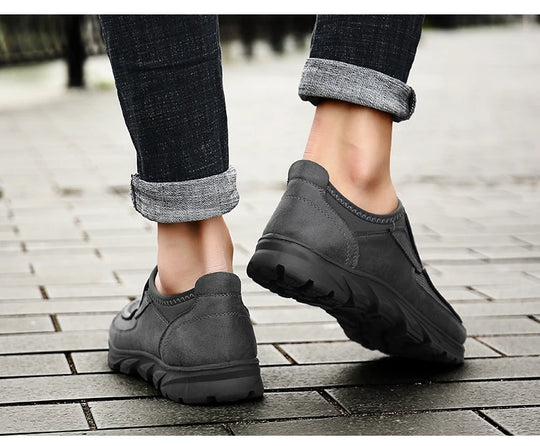 Men Casual Shoes Breathable Loafers Sneakers 2023 New Fashion Comfortable Flat Handmade Retro Leisure Loafers Shoes Men Shoes