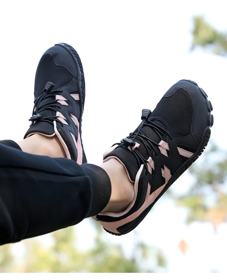 New men's and women's hiking shoes outdoor breathable soft soled hiking shoes bicycle shoes couple hiking shoes