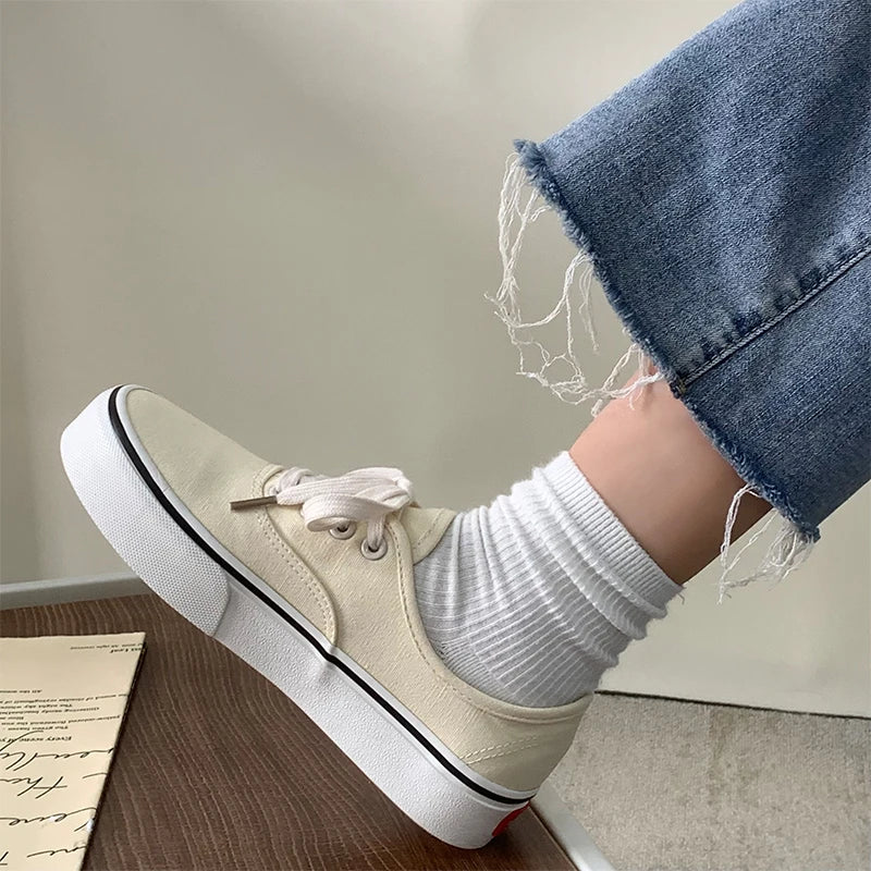 Casual Flats Canvas Sneakers Women Outdoor Solid Color Shallow Sports Shoes Tennis Female Streetwear Lace Up Vulcanize Shoes