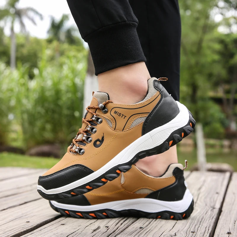 Casuals Men Shoes Summer Breathable Hiking Walking Sneakers Outdoor Ultralight Leather Slip-on Climbing Trekking Sneakers 2026