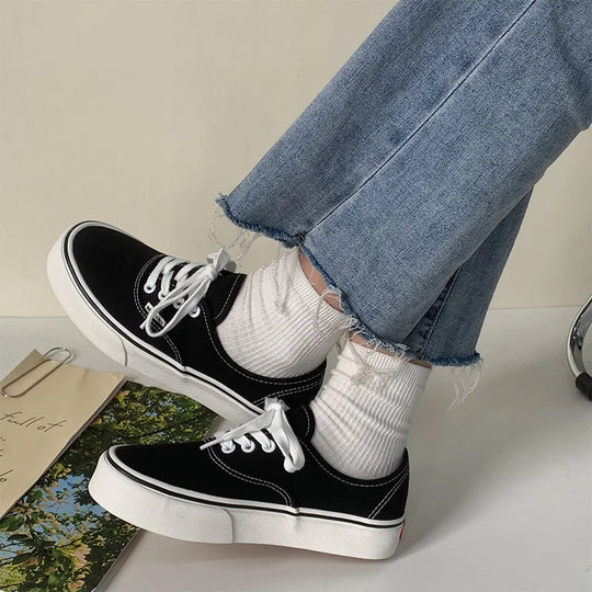 Casual Flats Canvas Sneakers Women Outdoor Solid Color Shallow Sports Shoes Tennis Female Streetwear Lace Up Vulcanize Shoes
