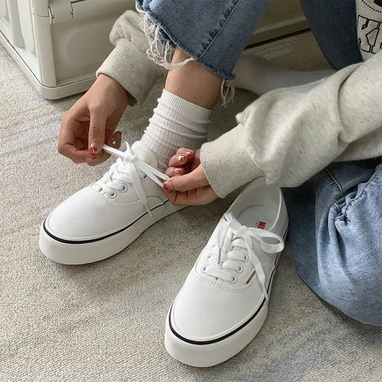 Casual Flats Canvas Sneakers Women Outdoor Solid Color Shallow Sports Shoes Tennis Female Streetwear Lace Up Vulcanize Shoes