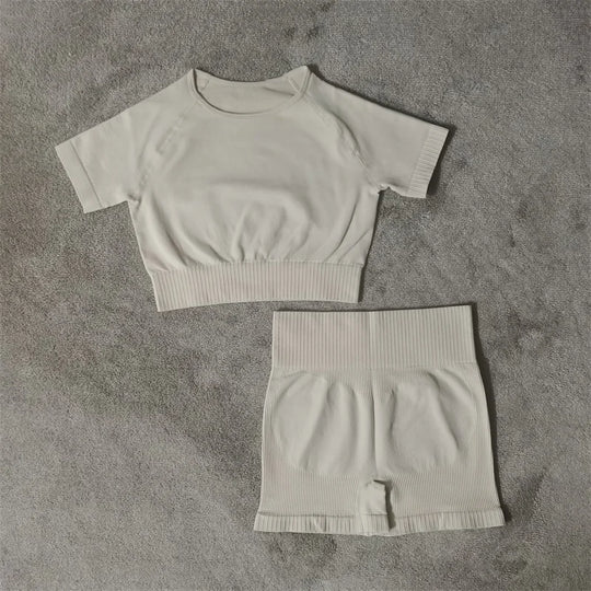 Seamless Women’s Fitness Yoga Set