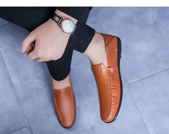 Comfort Men's Casual Loafers Summer Men Shallow Slip on Leather Shoes Soft Bottom Lightweight Driving Shoes for Men Peas Shoes