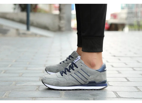 Sneakers Men Casual Shoes Light Suede 2023 New Classic Men Running shoes Outdoor Breathable Mesh Jogging Sport Shoes