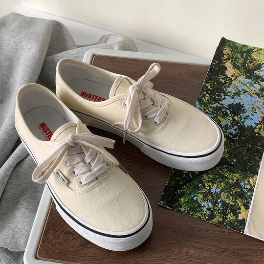 Casual Flats Canvas Sneakers Women Outdoor Solid Color Shallow Sports Shoes Tennis Female Streetwear Lace Up Vulcanize Shoes