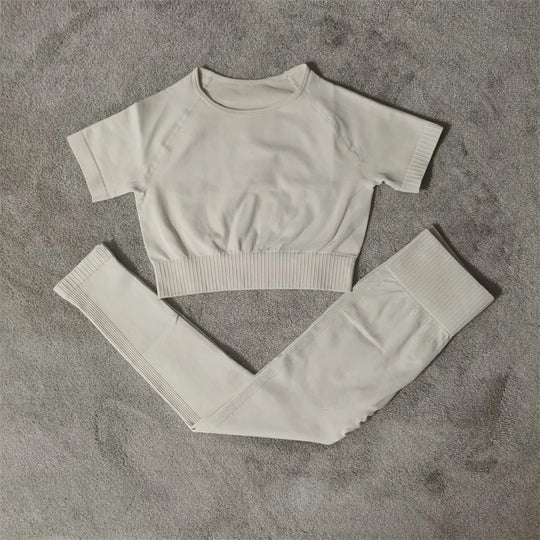Seamless Women’s Fitness Yoga Set