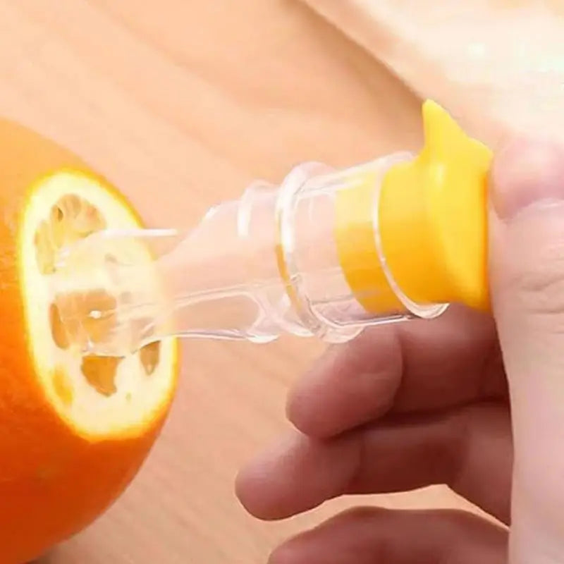 Portable Lemon & Lime Juicer