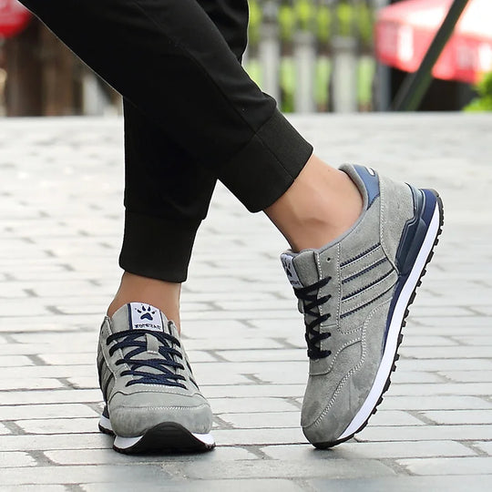 Sneakers Men Casual Shoes Light Suede 2023 New Classic Men Running shoes Outdoor Breathable Mesh Jogging Sport Shoes