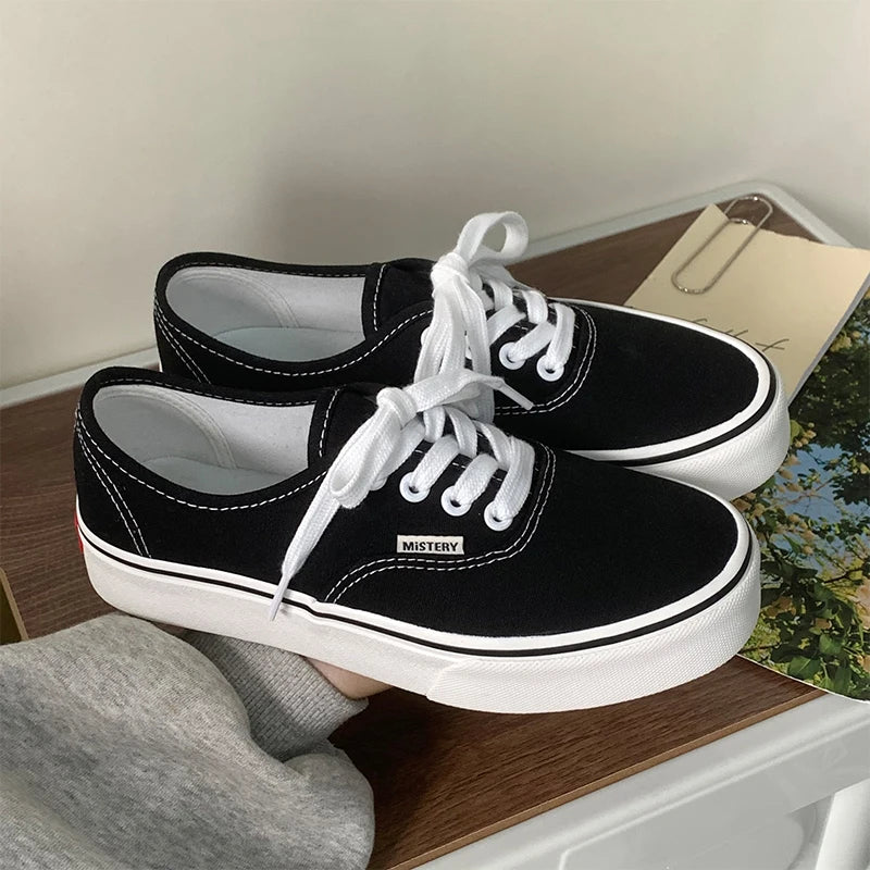 Casual Flats Canvas Sneakers Women Outdoor Solid Color Shallow Sports Shoes Tennis Female Streetwear Lace Up Vulcanize Shoes