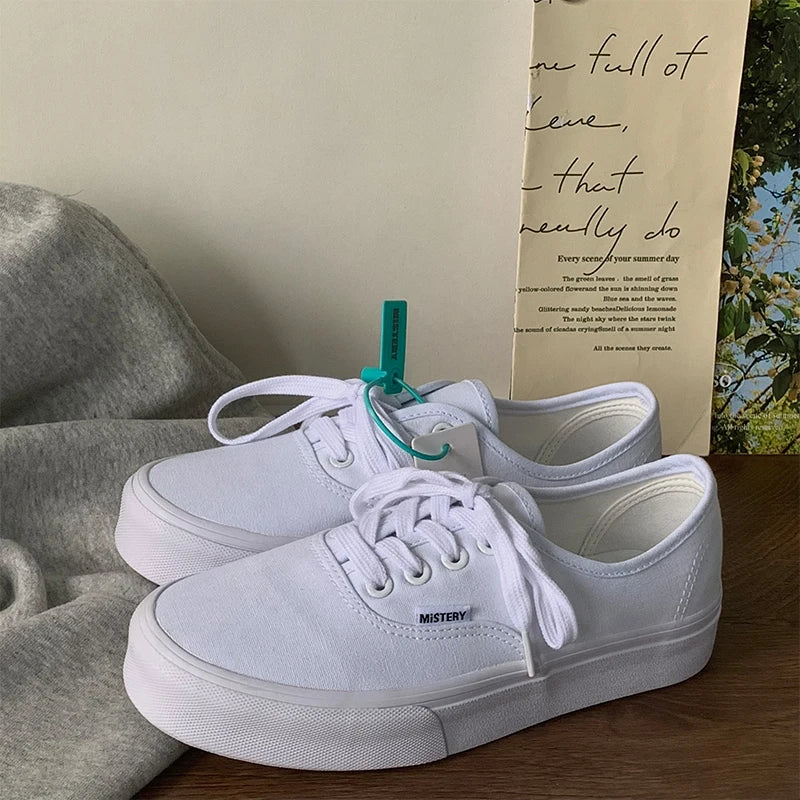 Casual Flats Canvas Sneakers Women Outdoor Solid Color Shallow Sports Shoes Tennis Female Streetwear Lace Up Vulcanize Shoes