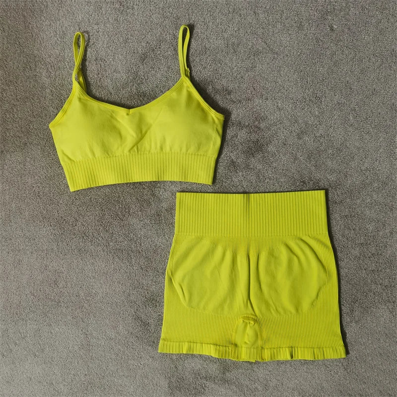 Seamless Women’s Fitness Yoga Set