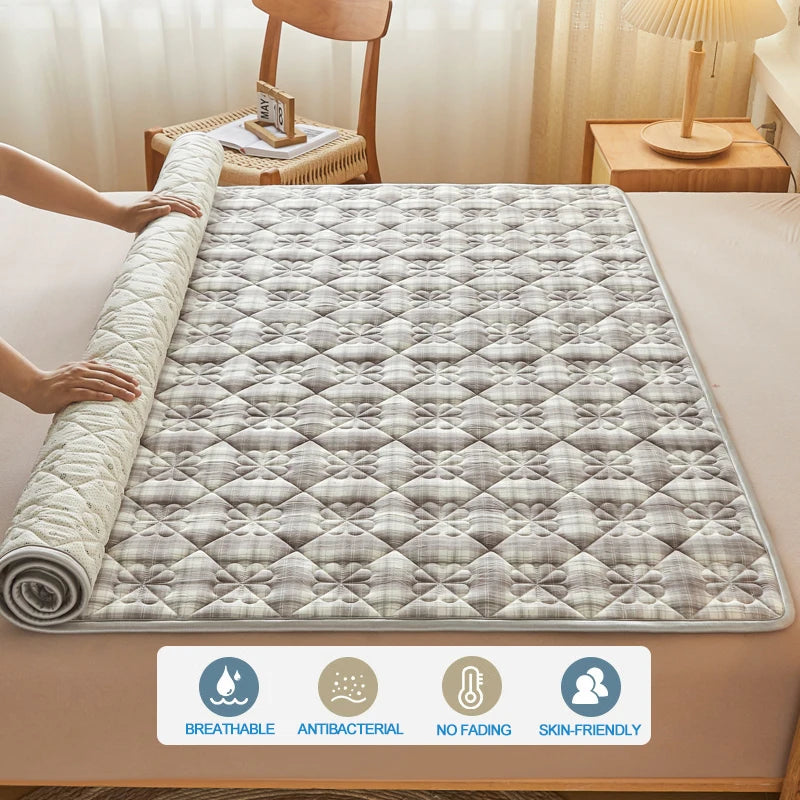 Super Comfort Mattress Cover- 100% Cotton Top Layer，Antibacterial & Anti-mites Mattress Protector with 4 Elastic Corner Straps