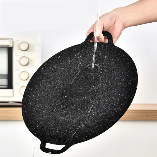 Korean BBQ Grill Pan Smokeless Round Griddle Pan Barbecue Plate Indoor Outdoor Grilling Frying Pan with Heat-resistant holder