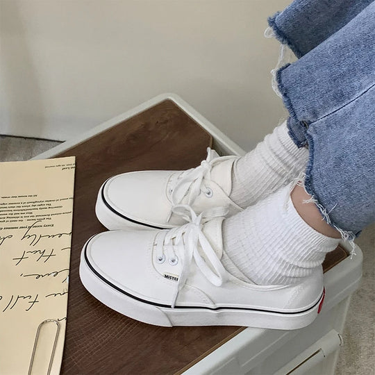 Casual Flats Canvas Sneakers Women Outdoor Solid Color Shallow Sports Shoes Tennis Female Streetwear Lace Up Vulcanize Shoes