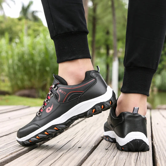 Casuals Men Shoes Summer Breathable Hiking Walking Sneakers Outdoor Ultralight Leather Slip-on Climbing Trekking Sneakers 2026