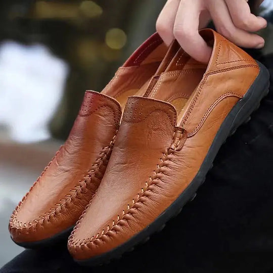 Comfort Men's Casual Loafers Summer Men Shallow Slip on Leather Shoes Soft Bottom Lightweight Driving Shoes for Men Peas Shoes