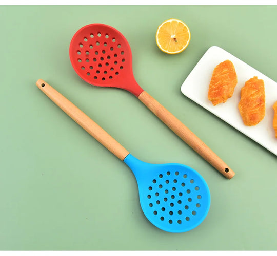 1Pcs Cooking Silicone Strainer Food Non-Stick Heat-Resistant Wooden Handle Colander Spoon Skimmer Strainer Cooking Kitchen Tools
