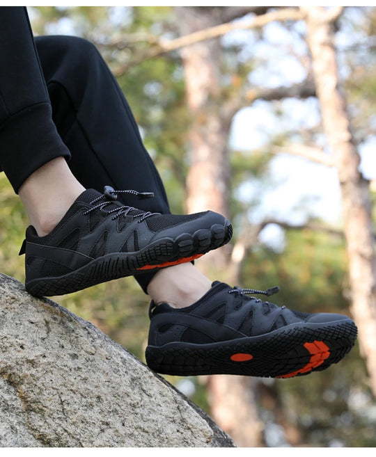 New men's and women's hiking shoes outdoor breathable soft soled hiking shoes bicycle shoes couple hiking shoes