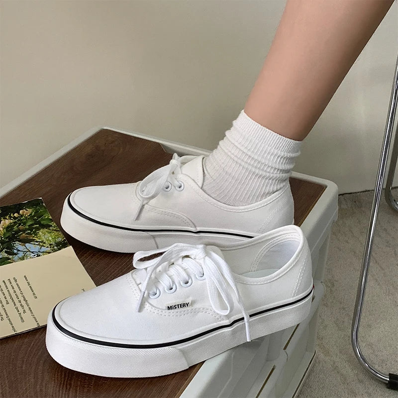 Casual Flats Canvas Sneakers Women Outdoor Solid Color Shallow Sports Shoes Tennis Female Streetwear Lace Up Vulcanize Shoes