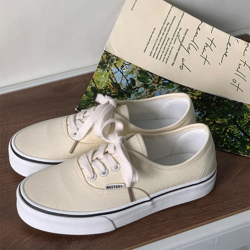 Casual Flats Canvas Sneakers Women Outdoor Solid Color Shallow Sports Shoes Tennis Female Streetwear Lace Up Vulcanize Shoes