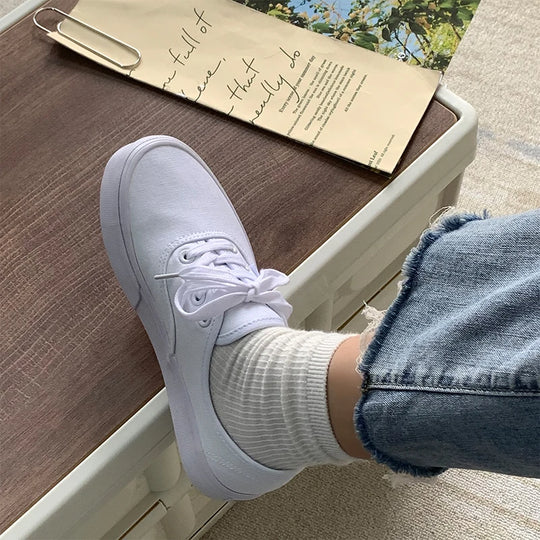 Casual Flats Canvas Sneakers Women Outdoor Solid Color Shallow Sports Shoes Tennis Female Streetwear Lace Up Vulcanize Shoes
