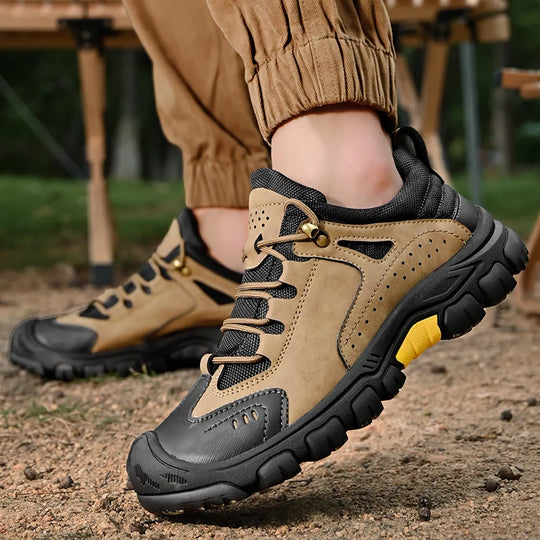 Men's Leather Outdoor Lace Up Anti Slip Sports Shoes Comfortable  Lightweight Hiking Shoes Casual  Breathable Hiking Shoes
