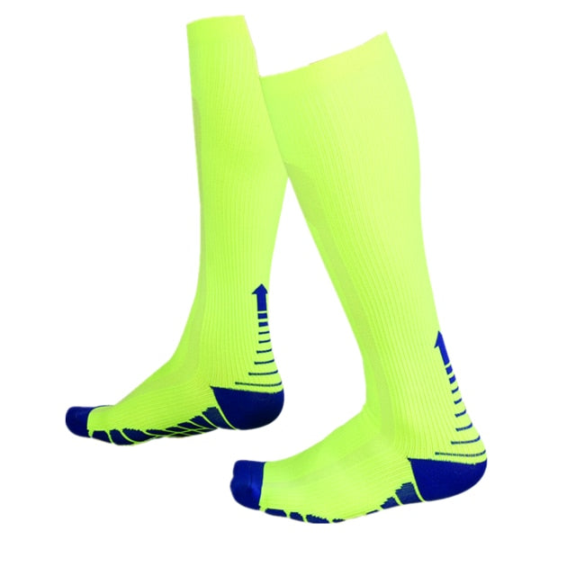 sport compression sock fit harmoniously with your feet and leg preventing  leg swelling
