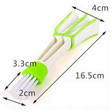 Load image into Gallery viewer, Microfiber Window Cleaning Brush
